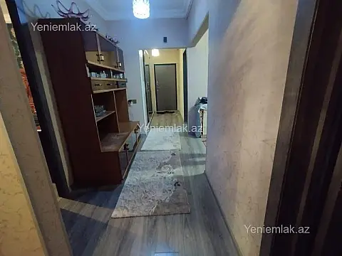 Satılır 4 otaqlı köhnə tikili 100 m²