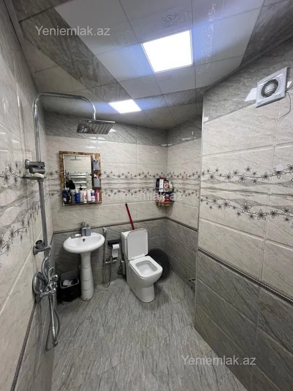 Satılır 2 otaqlı yeni tikili 61 m²