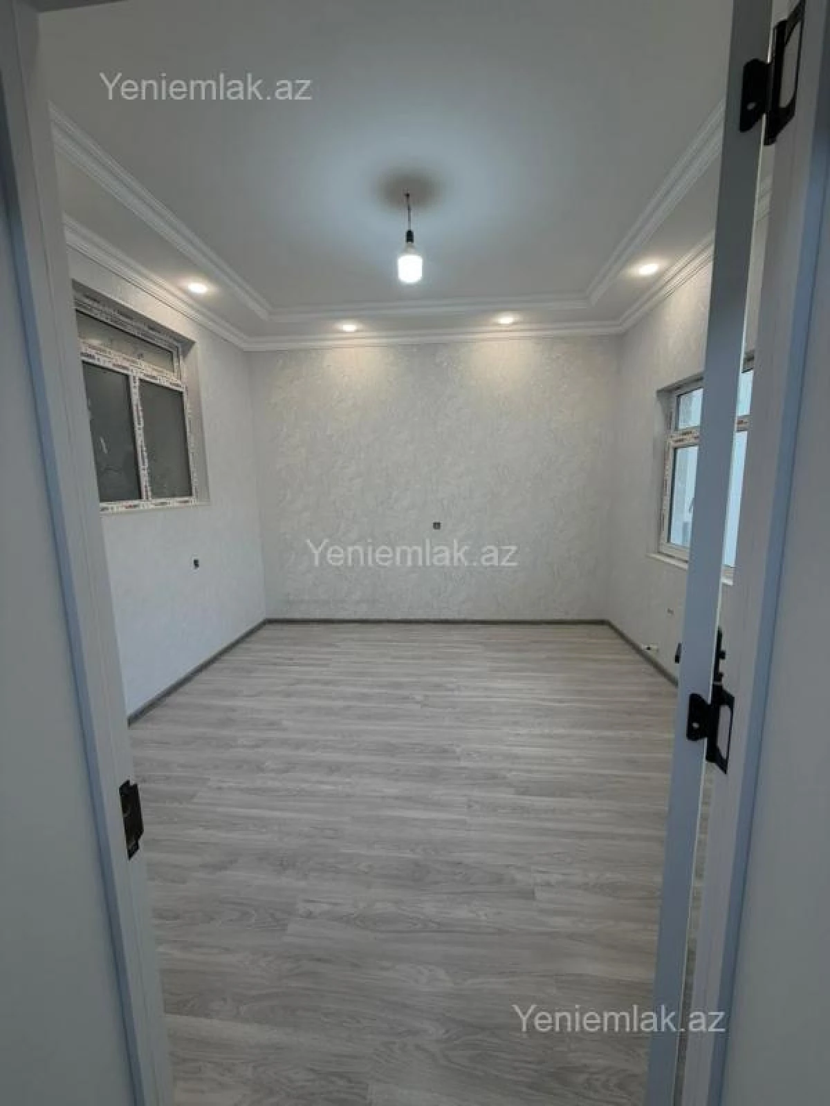 Satılır 4 otaqlı həyət evi 100 m²