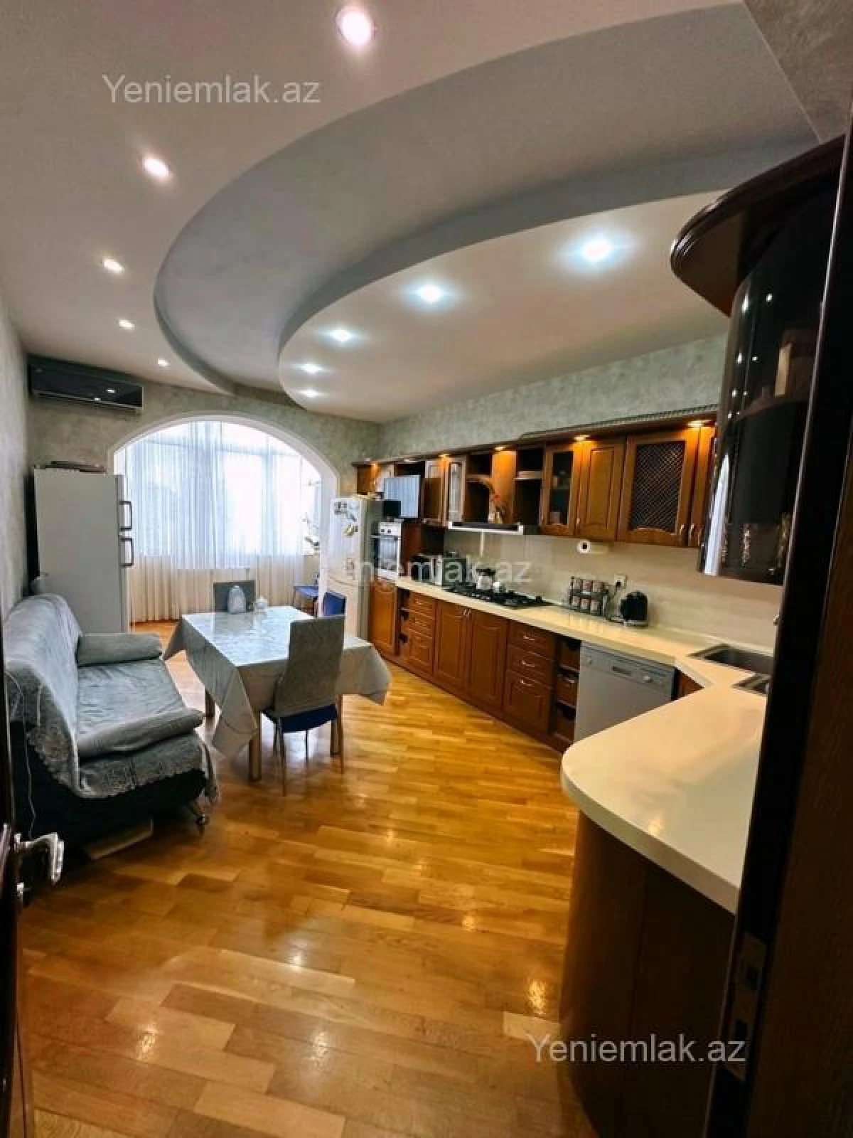 Satılır 4 otaqlı yeni tikili 173 m²