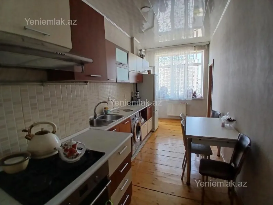 Satılır 3 otaqlı yeni tikili 78 m²