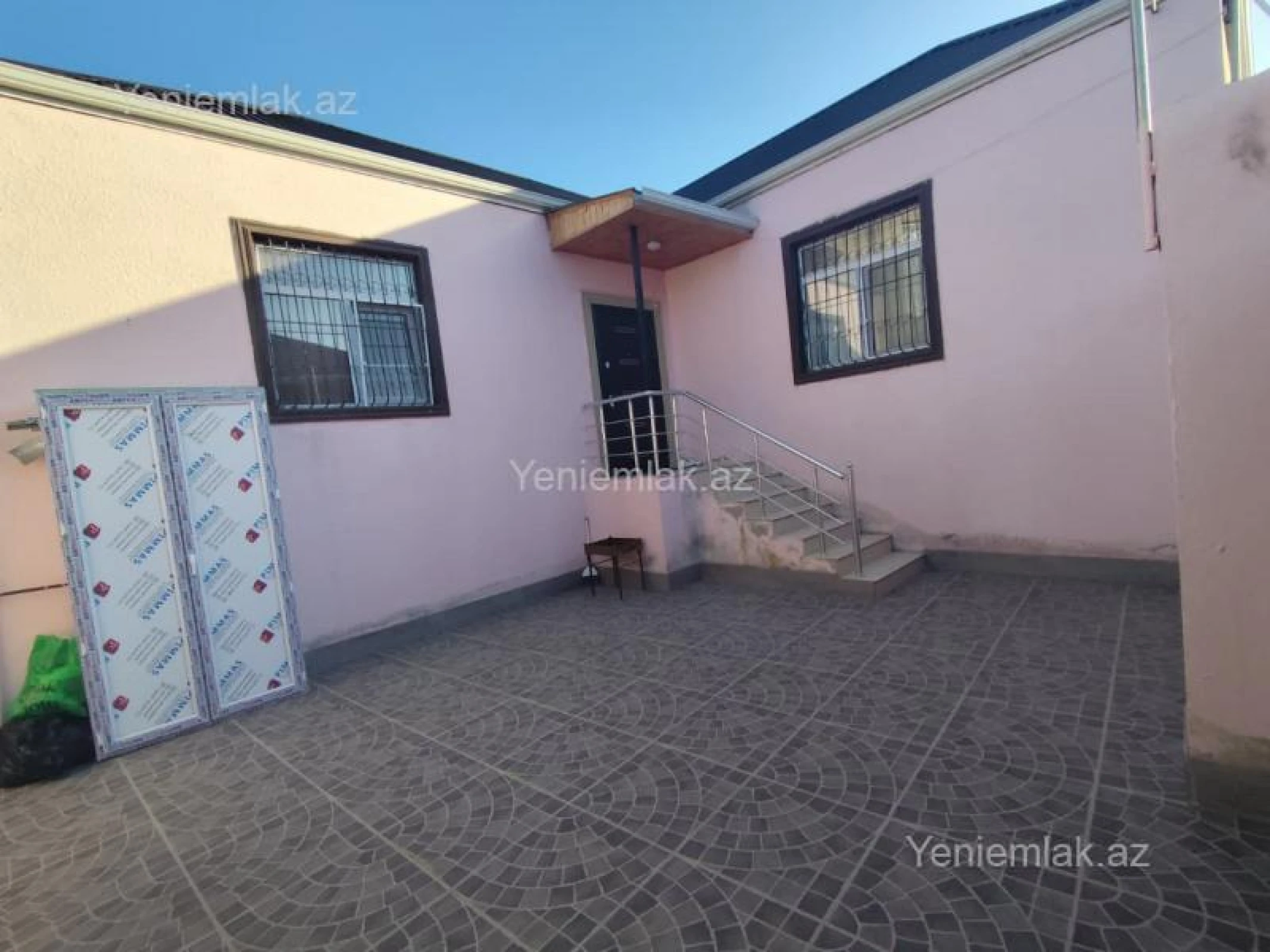 Satılır 3 otaqlı həyət evi 120 m²