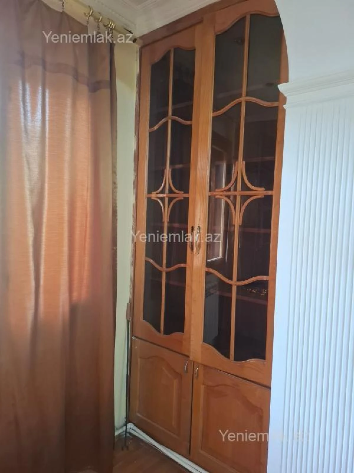 Satılır 3 otaqlı köhnə tikili 85 m²