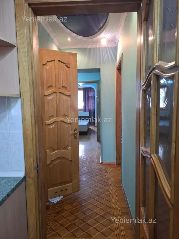 Satılır 3 otaqlı köhnə tikili 85 m²