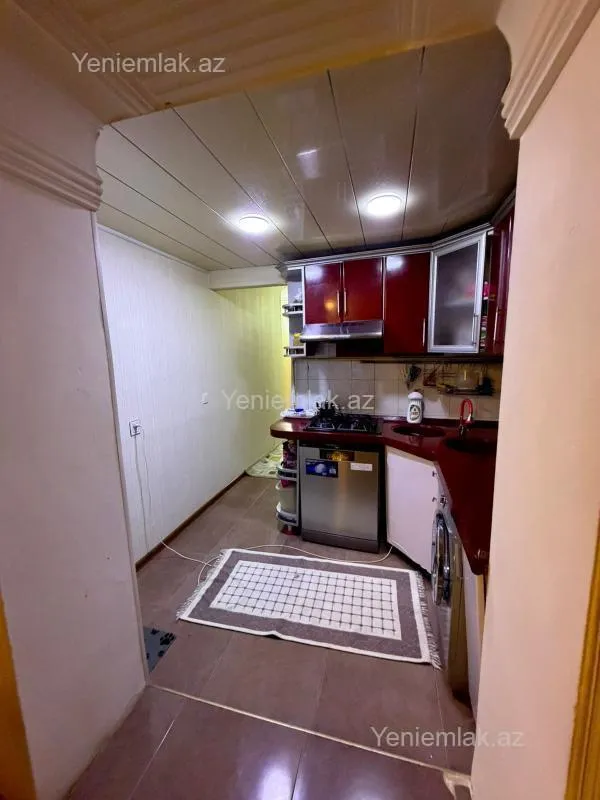 Satılır 2 otaqlı köhnə tikili 60 m²