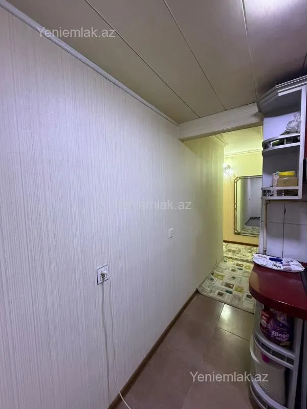 Satılır 2 otaqlı köhnə tikili 60 m²