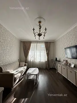 Satılır 3 otaqlı köhnə tikili 80 m²