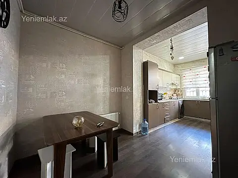 Satılır 3 otaqlı köhnə tikili 80 m²