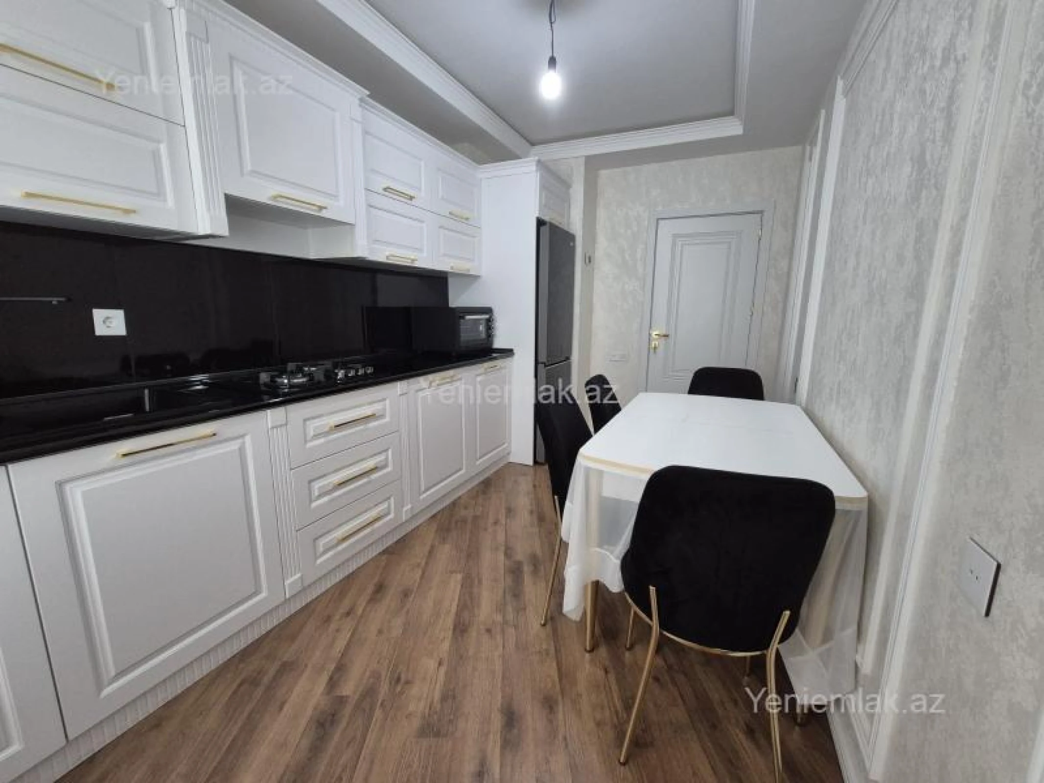 Satılır 3 otaqlı yeni tikili 115 m²
