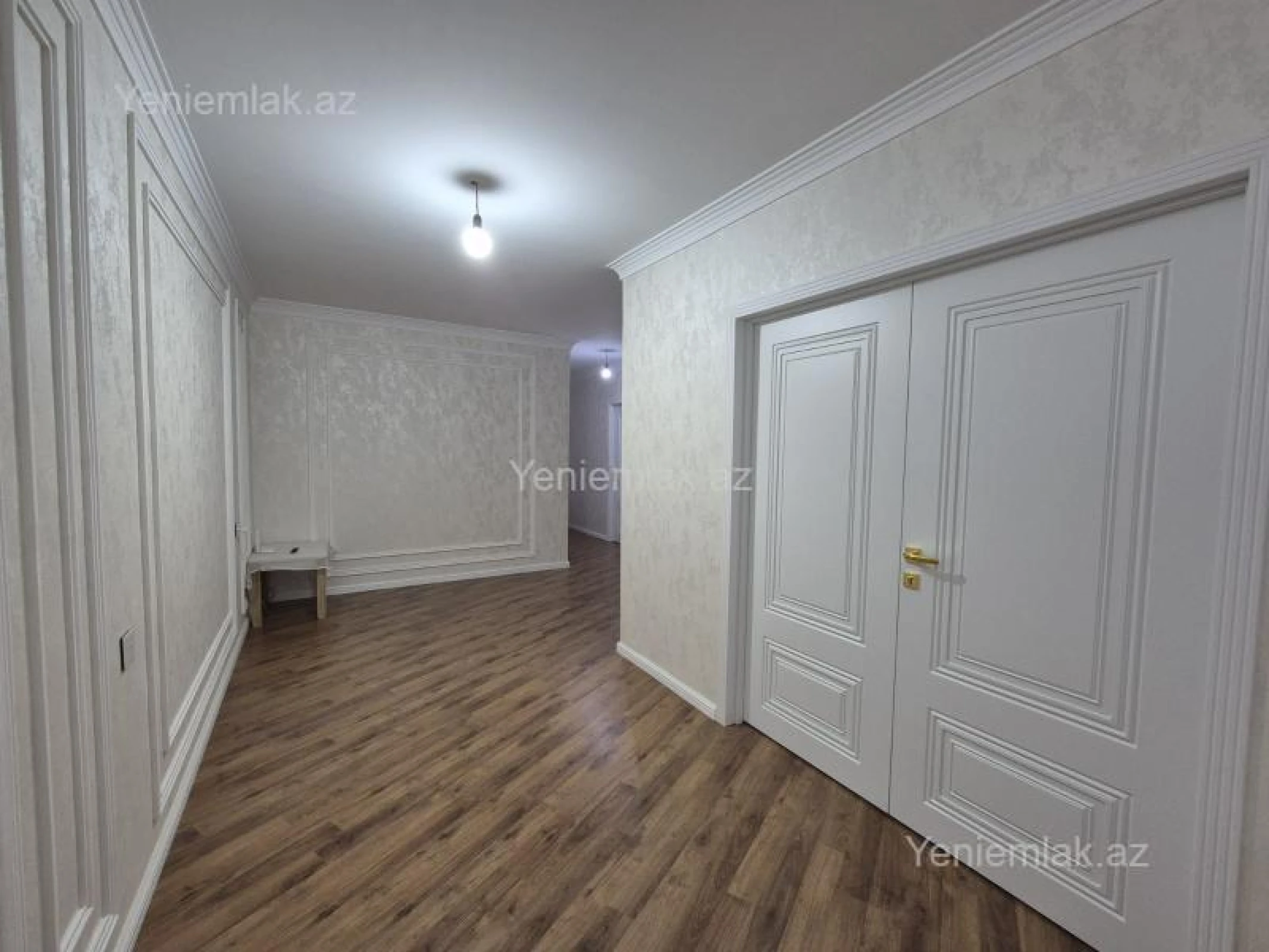 Satılır 3 otaqlı yeni tikili 115 m²