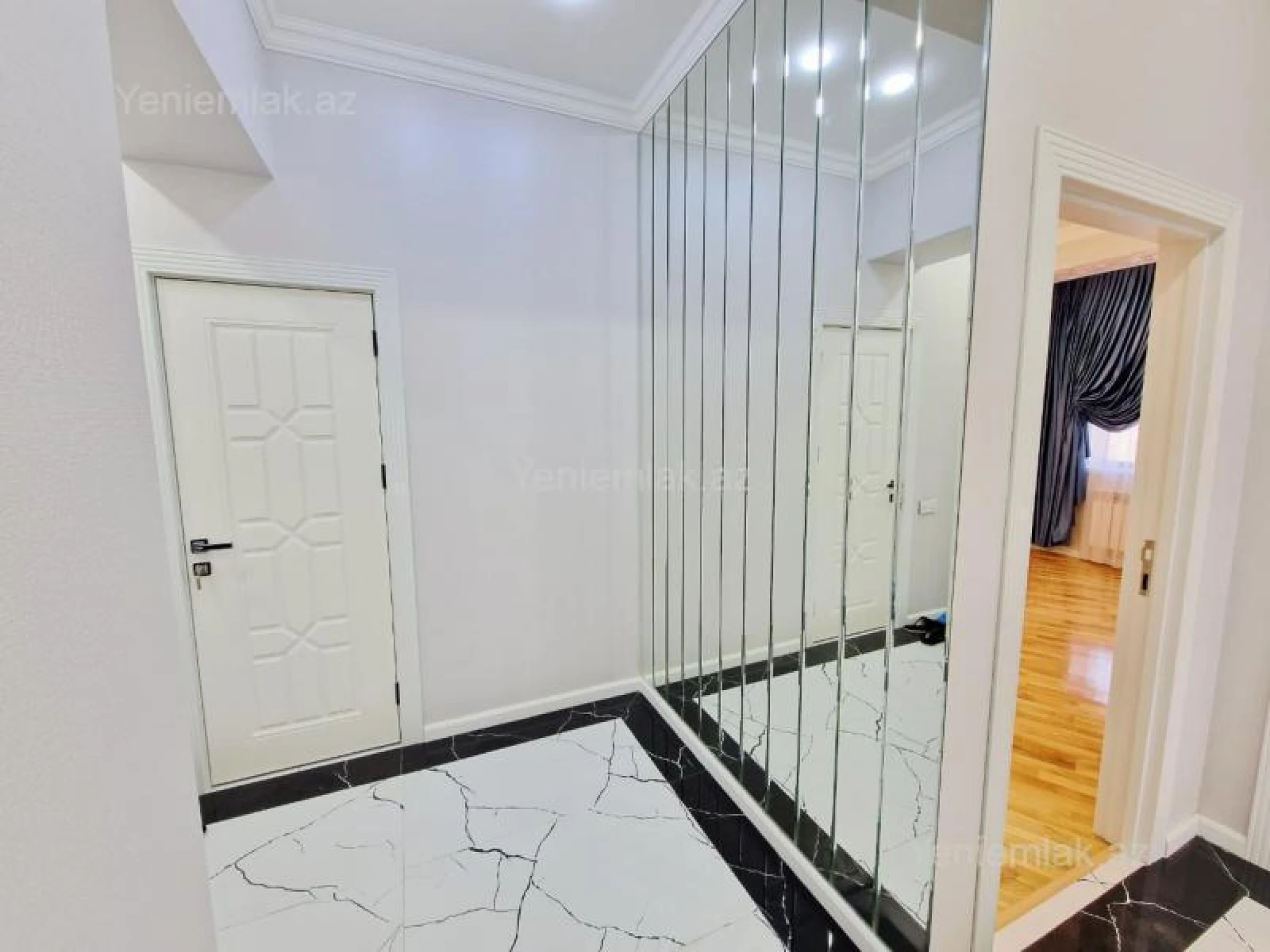 Satılır 2 otaqlı yeni tikili 77 m²