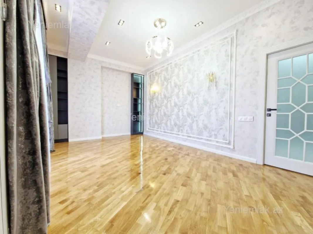 Satılır 2 otaqlı yeni tikili 77 m²