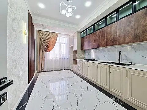 Satılır 2 otaqlı yeni tikili 77 m²