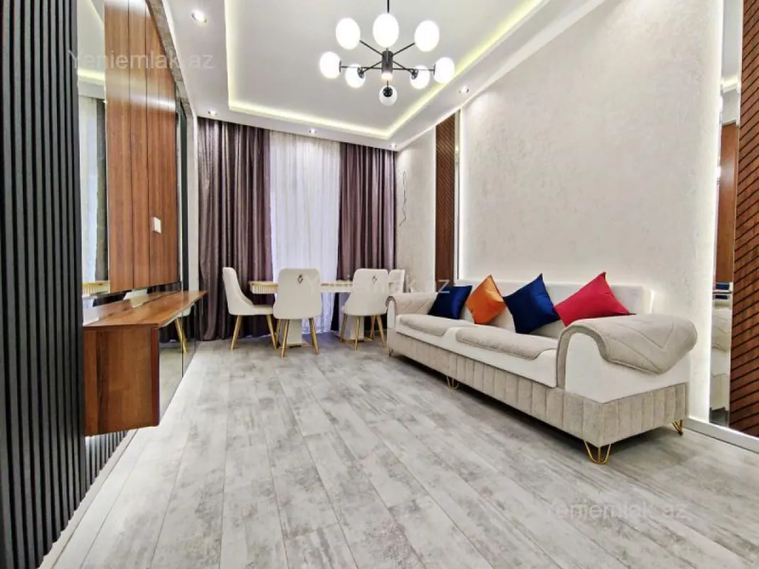 Satılır 2 otaqlı yeni tikili 70 m²