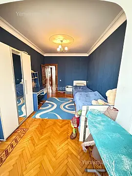 Satılır 3 otaqlı köhnə tikili 89 m²