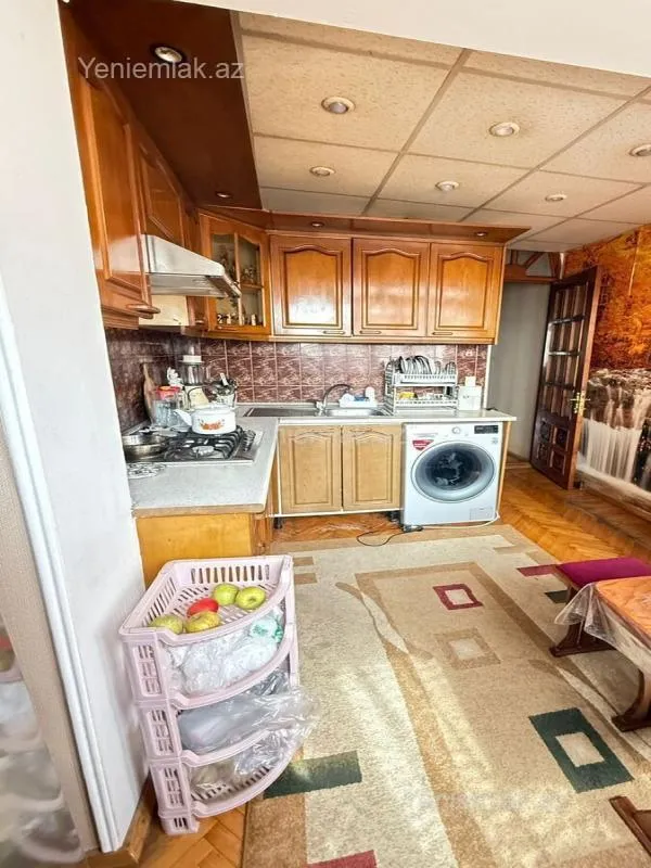 Satılır 3 otaqlı köhnə tikili 89 m²