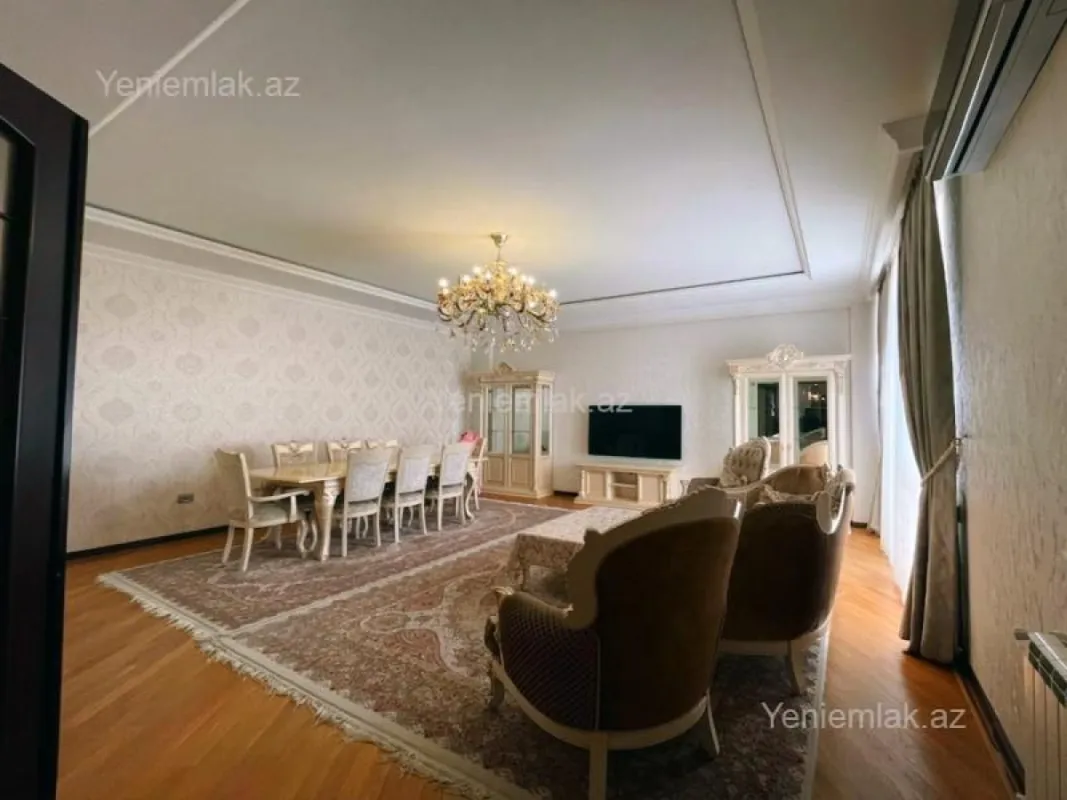 Satılır 3 otaqlı yeni tikili 128 m²