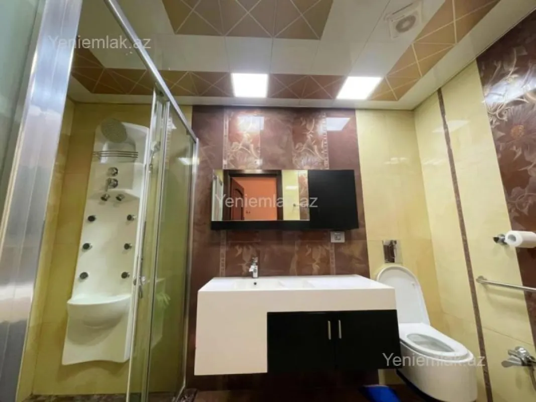 Satılır 3 otaqlı yeni tikili 128 m²