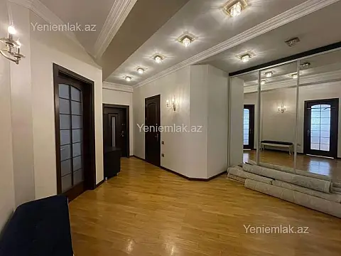 Satılır 3 otaqlı yeni tikili 128 m²