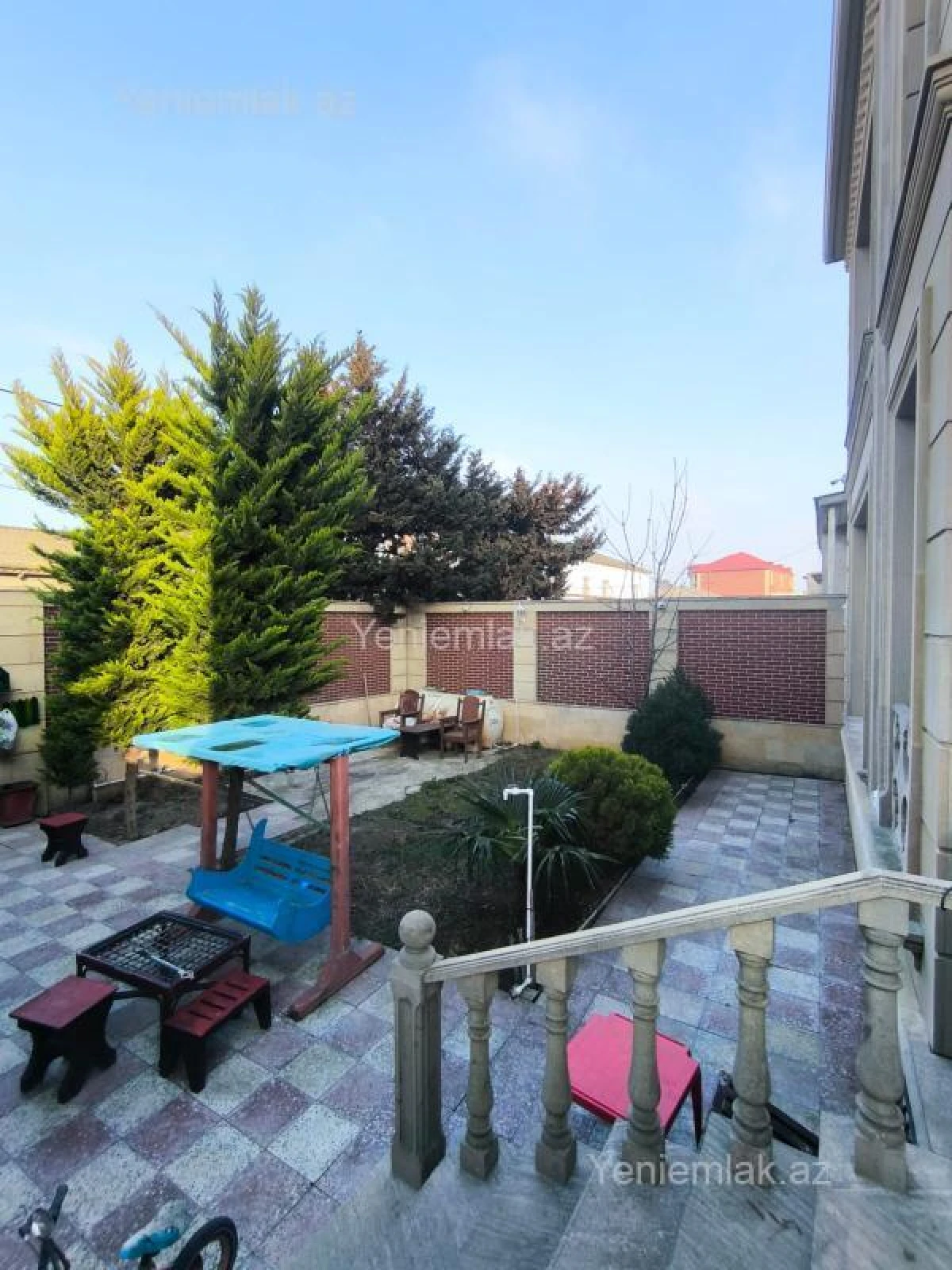 Satılır 4 otaqlı həyət evi 180 m²