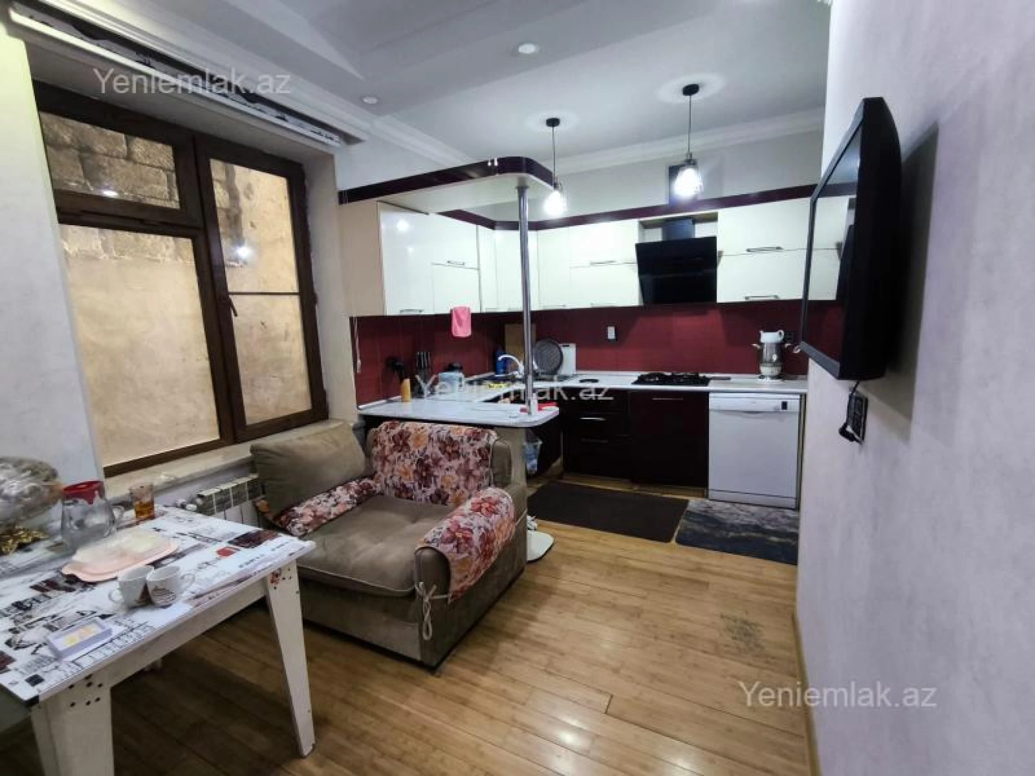 Satılır 4 otaqlı həyət evi 180 m²