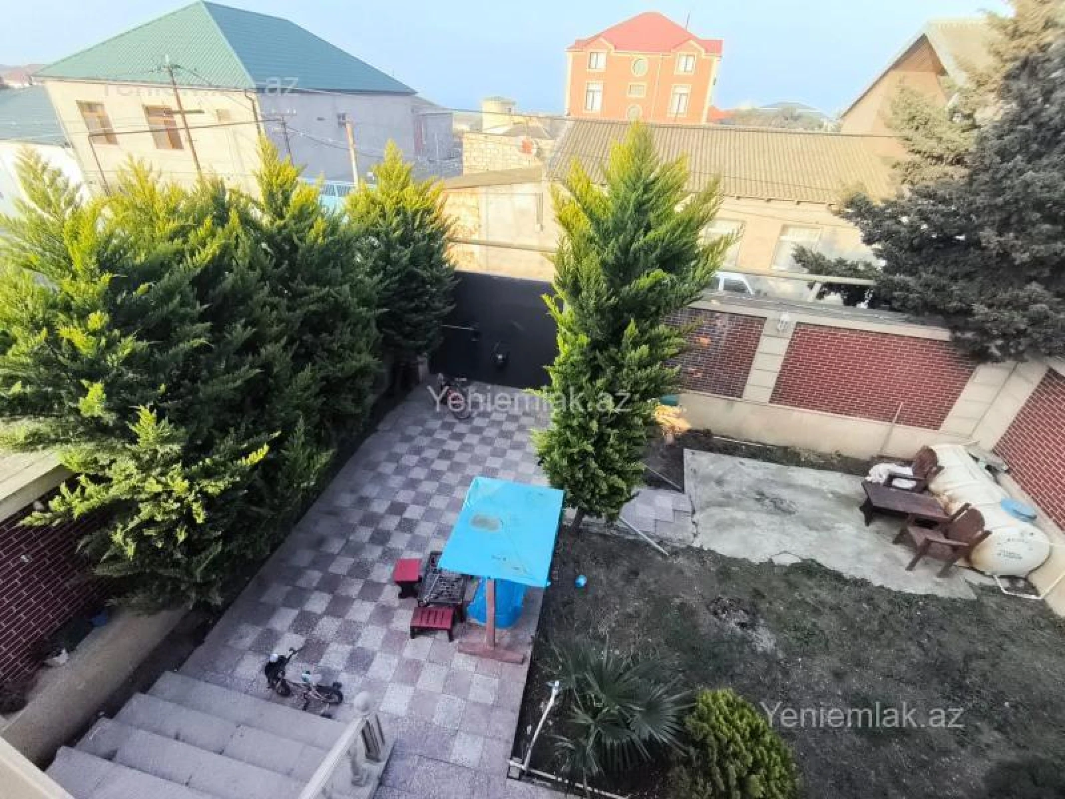 Satılır 4 otaqlı həyət evi 180 m²