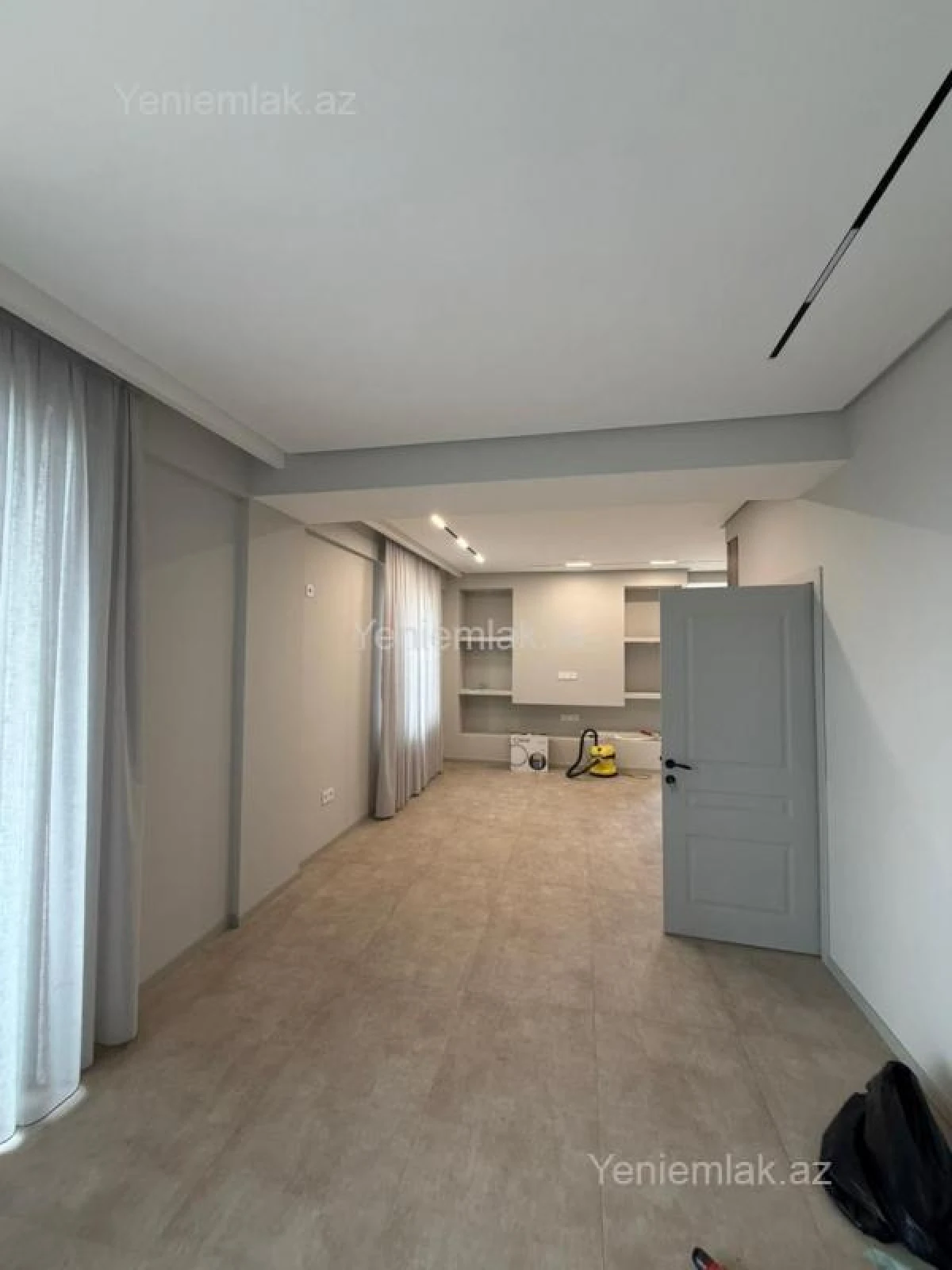 Satılır 2 otaqlı köhnə tikili 80 m²