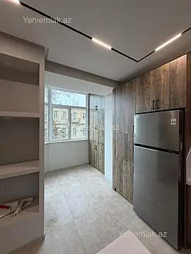 Satılır 2 otaqlı köhnə tikili 80 m²