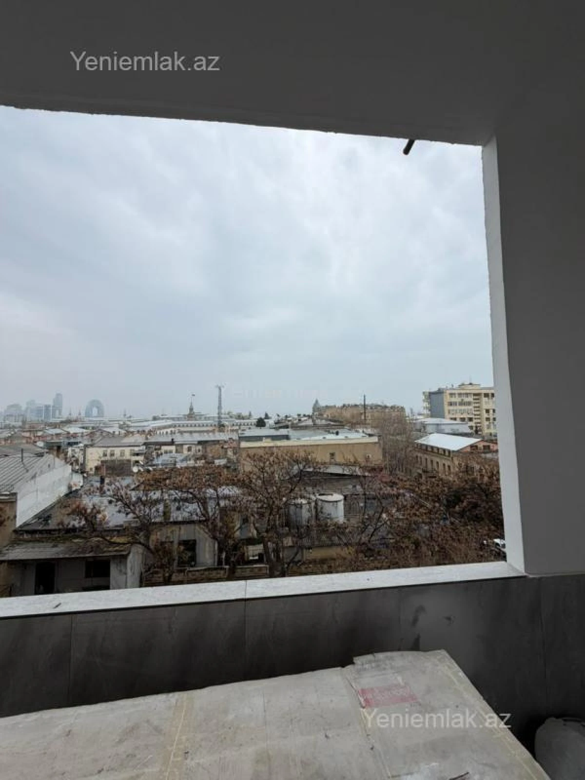 Satılır 2 otaqlı köhnə tikili 80 m²