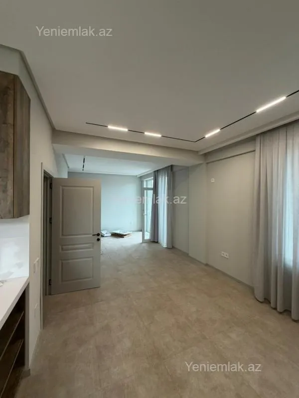 Satılır 2 otaqlı köhnə tikili 80 m²