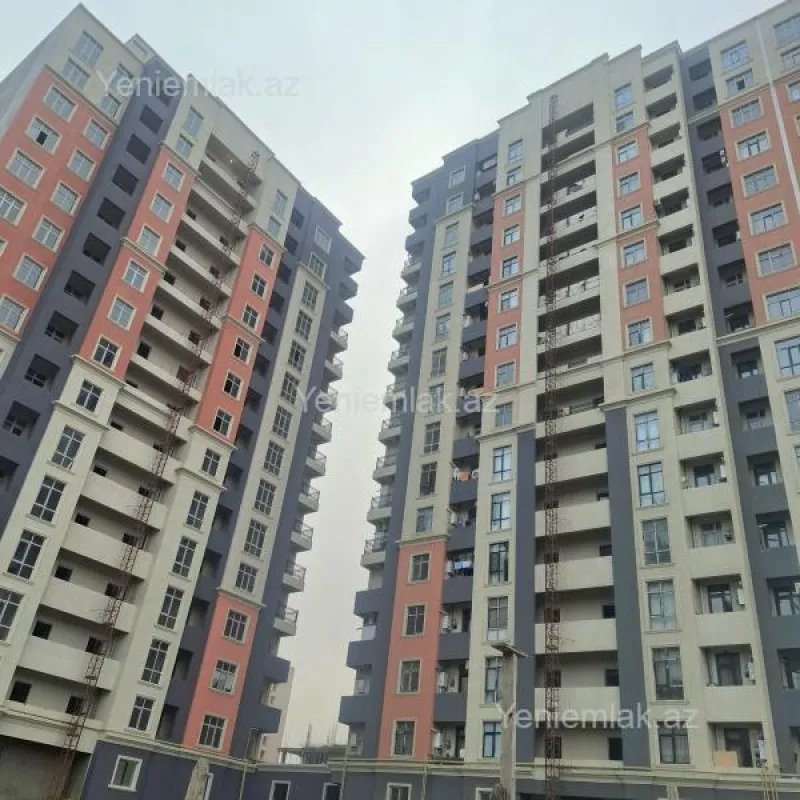 Satılır 4 otaqlı yeni tikili 127 m²