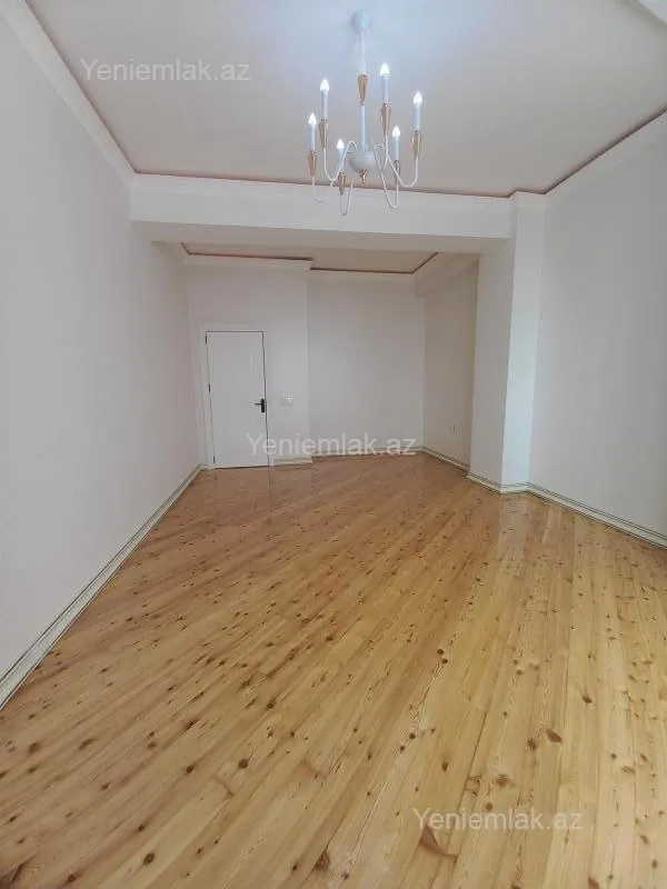 Satılır 2 otaqlı yeni tikili 75 m²