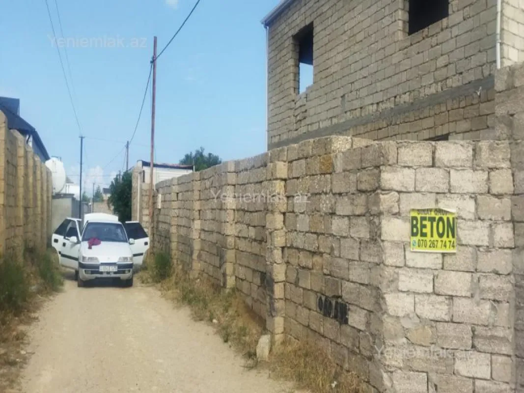 Satılır 7 otaqlı həyət evi 240 m²