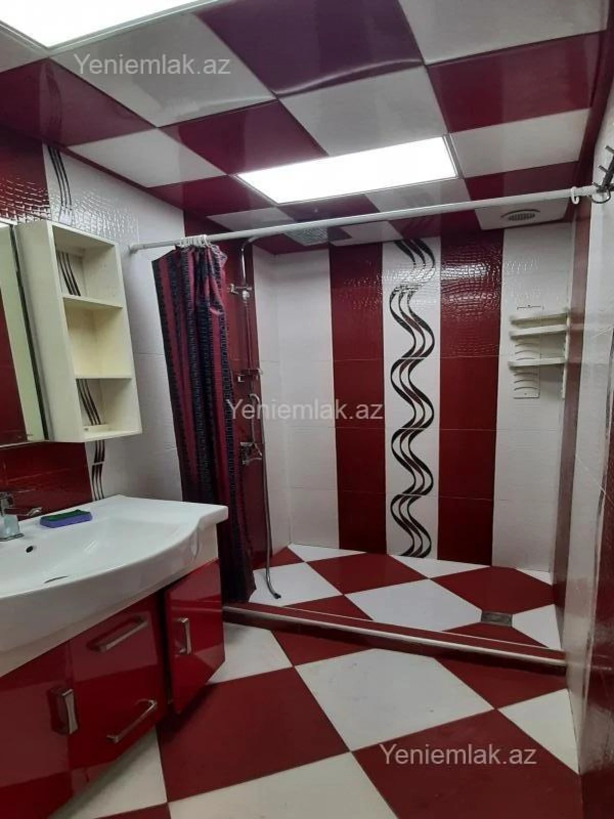 Satılır 3 otaqlı köhnə tikili 80 m²
