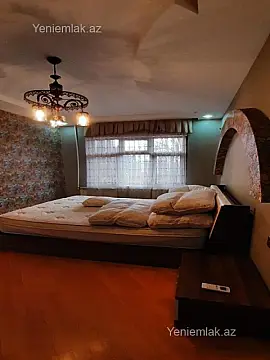 Satılır 3 otaqlı köhnə tikili 80 m²