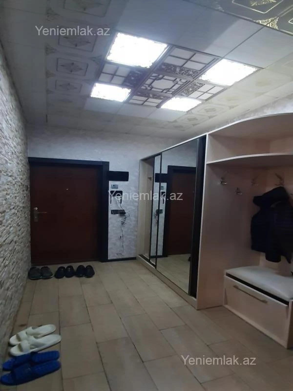 Satılır 3 otaqlı köhnə tikili 80 m²