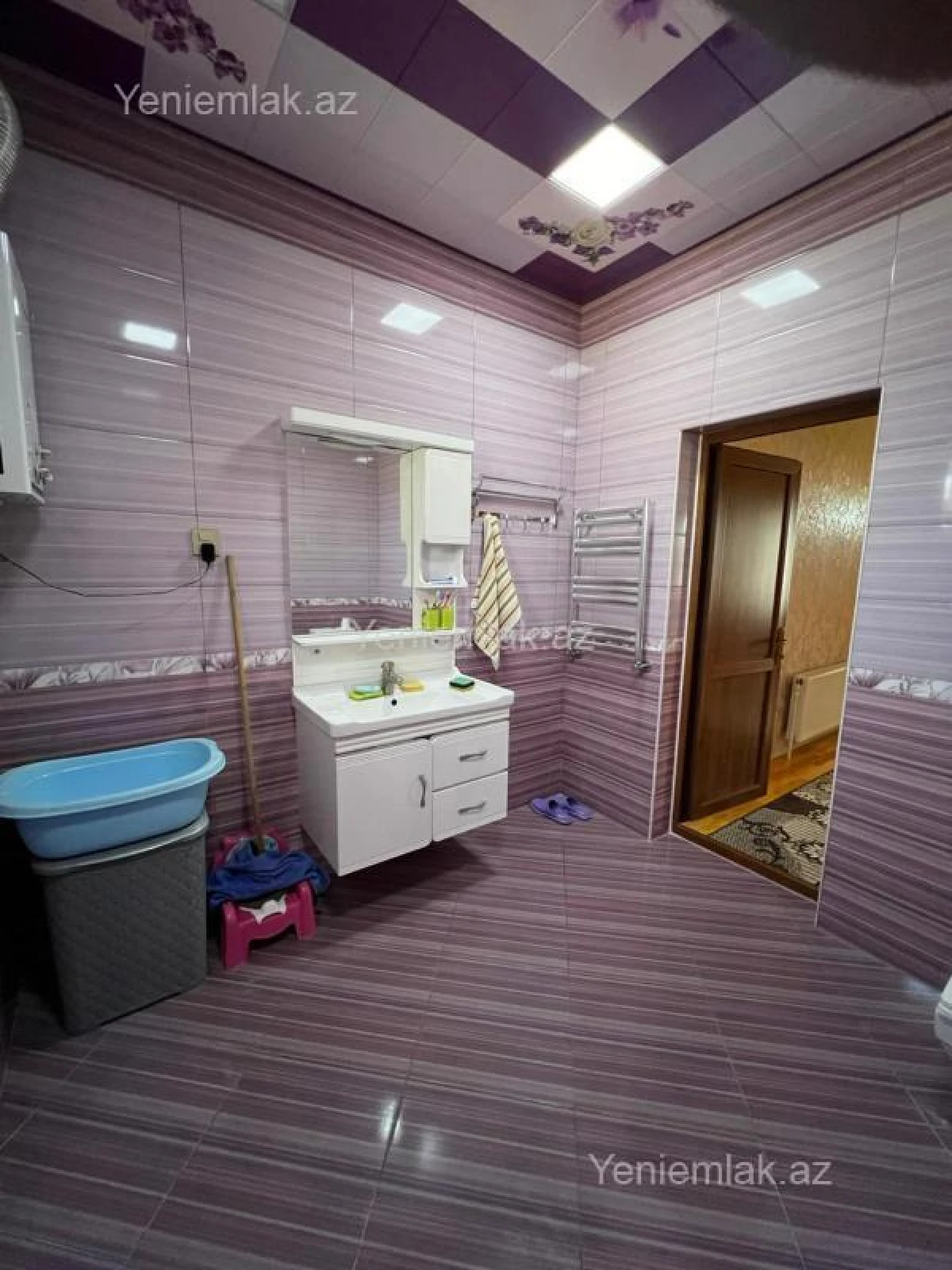 Satılır 4 otaqlı həyət evi 144 m²