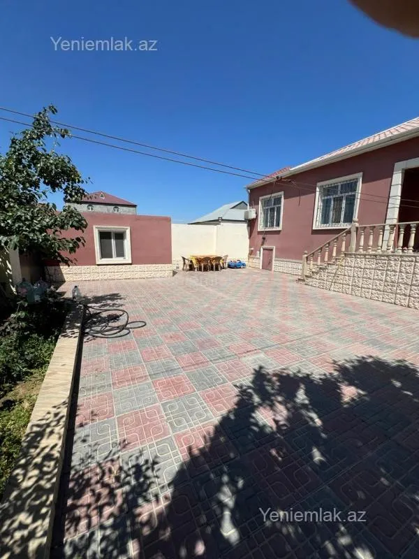 Satılır 4 otaqlı həyət evi 144 m²