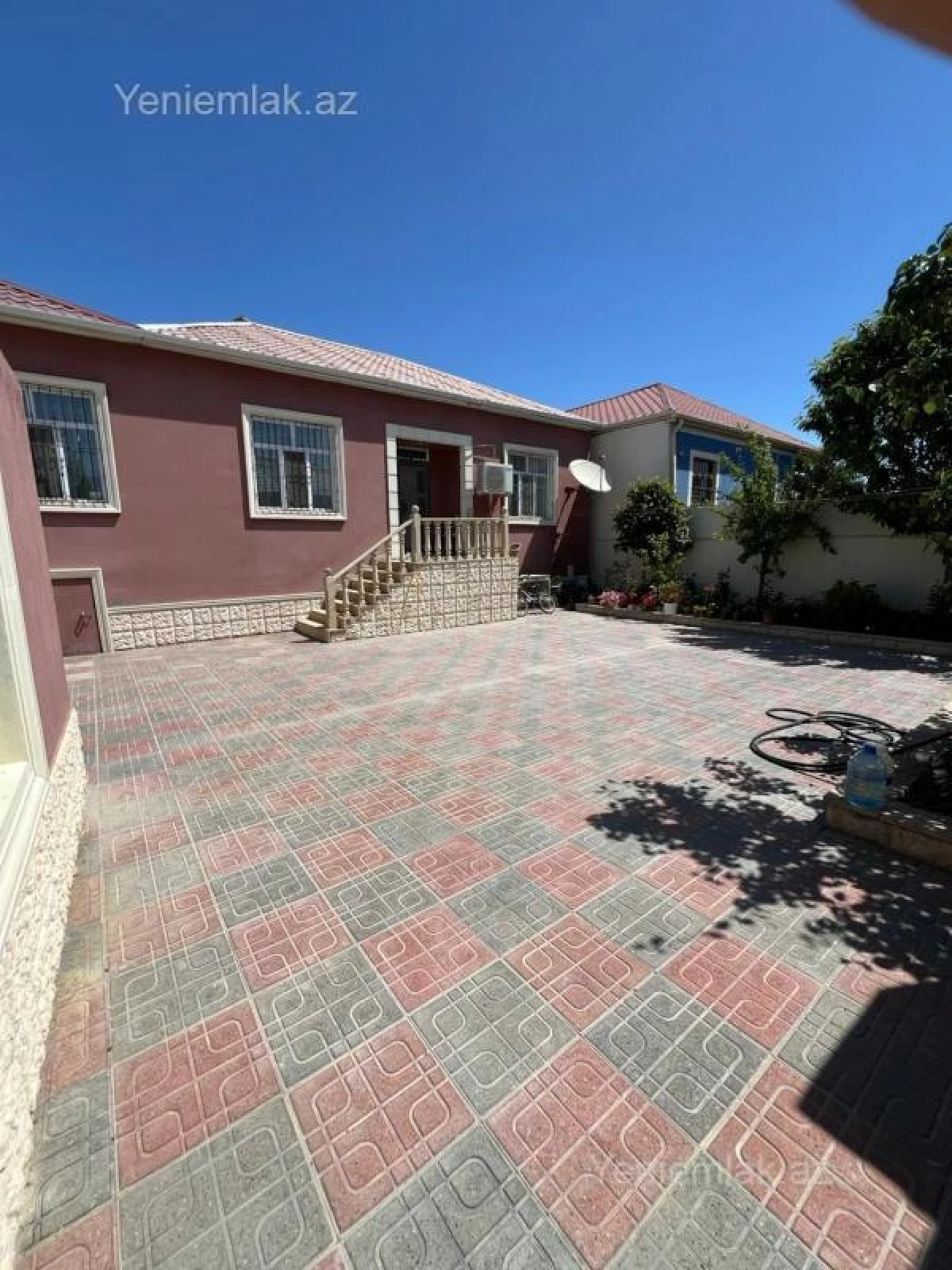 Satılır 4 otaqlı həyət evi 144 m²