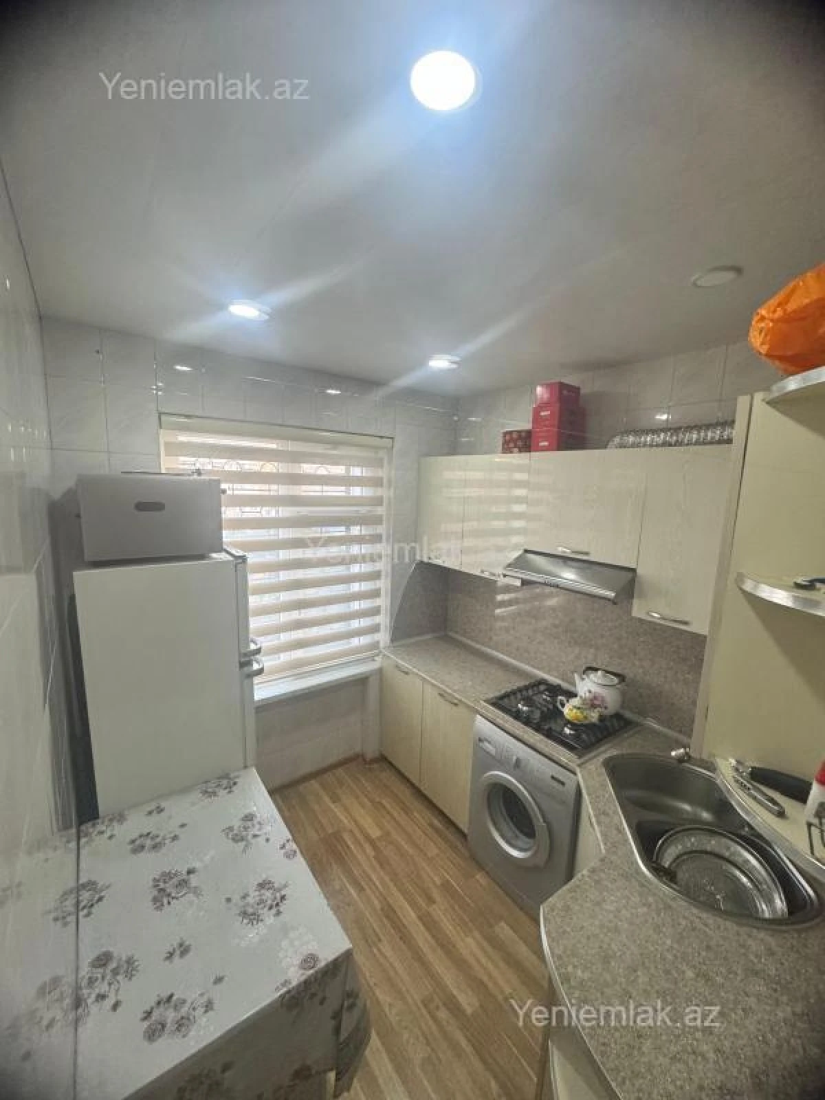Satılır 2 otaqlı köhnə tikili 48 m²