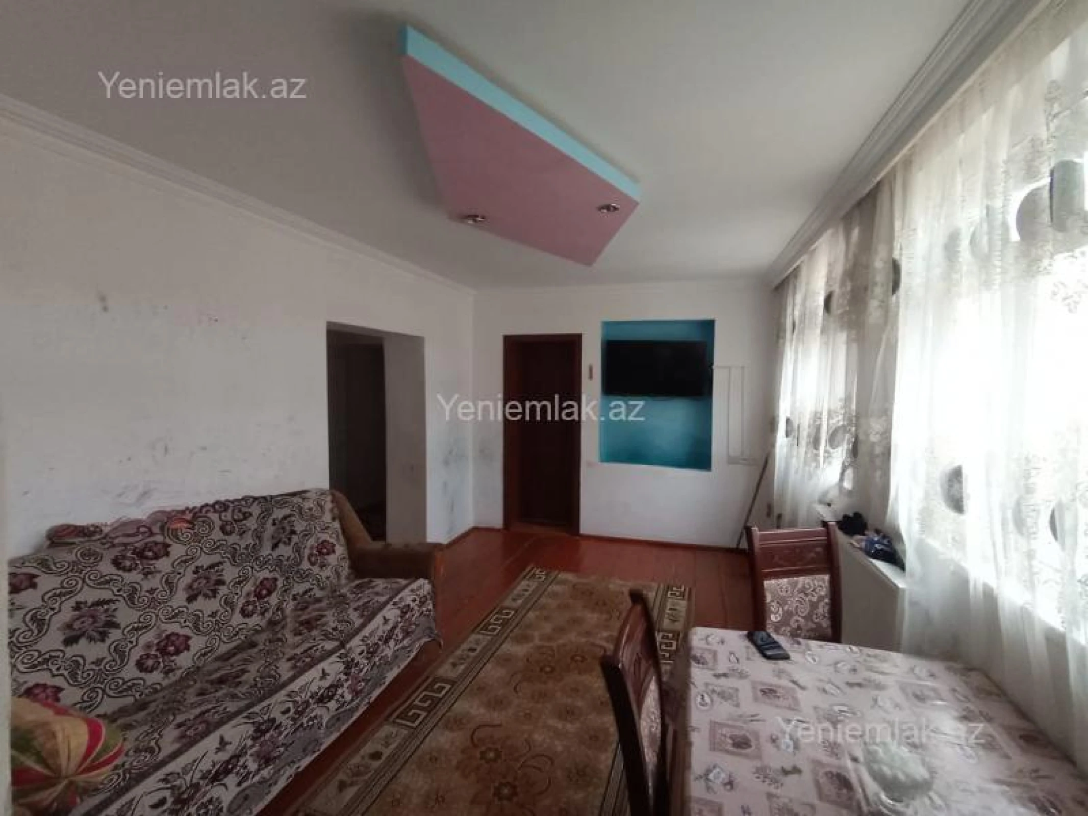 Satılır 3 otaqlı köhnə tikili 120 m²