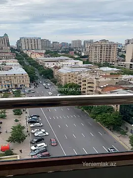 Satılır 3 otaqlı yeni tikili 145 m²