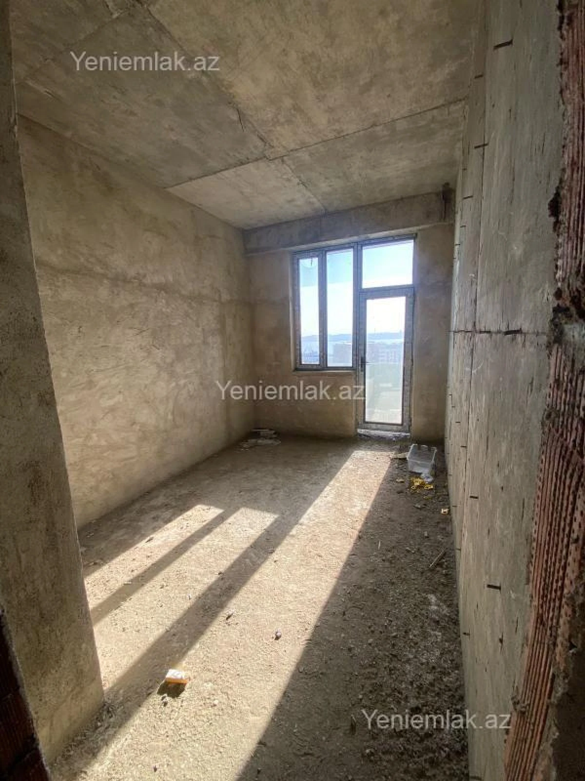 Satılır 2 otaqlı yeni tikili 82.5 m²