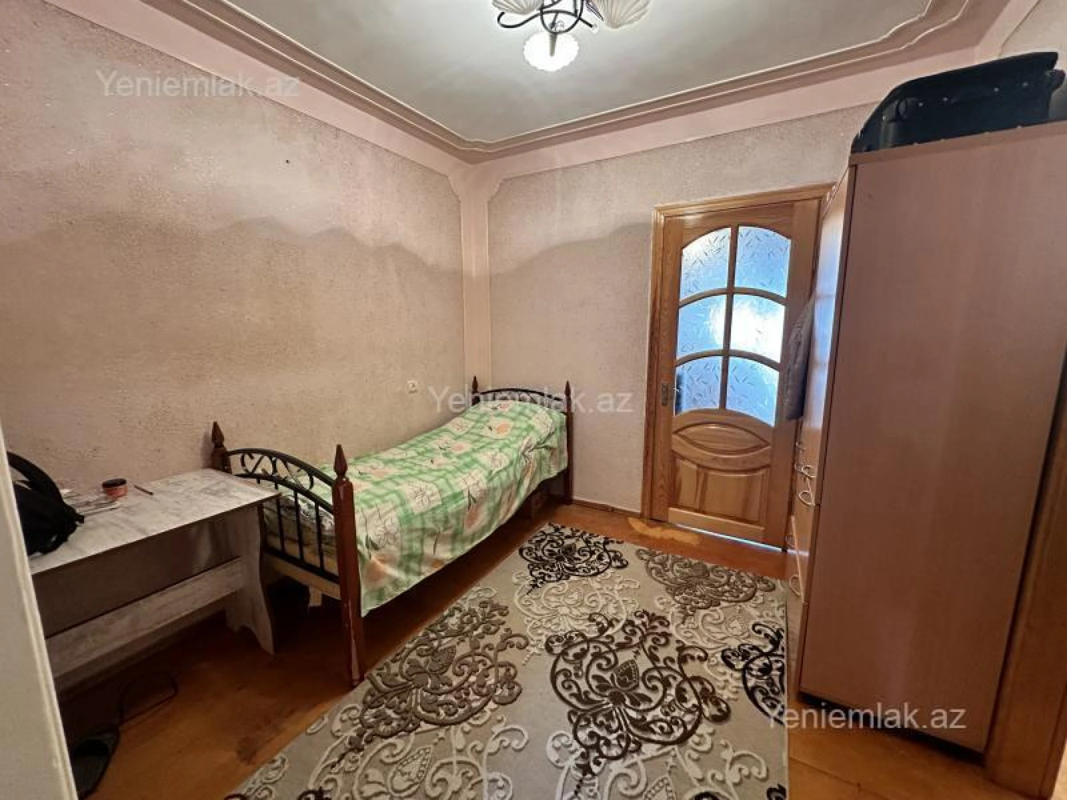 Satılır 2 otaqlı köhnə tikili 60 m²