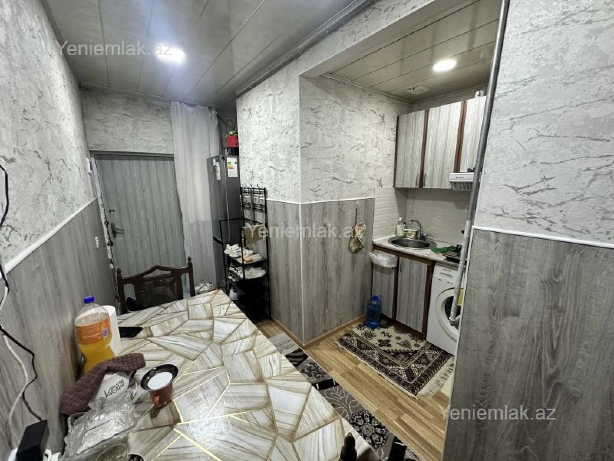 Satılır 2 otaqlı köhnə tikili 60 m²