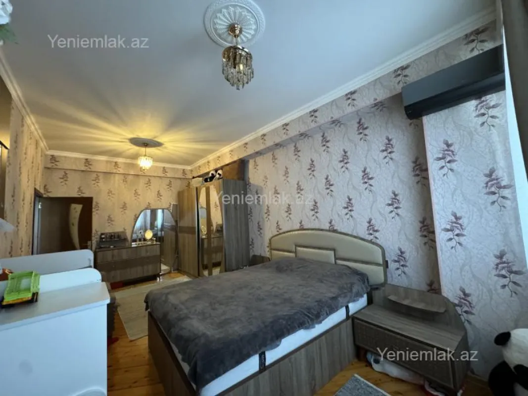 Satılır 2 otaqlı yeni tikili 60 m²