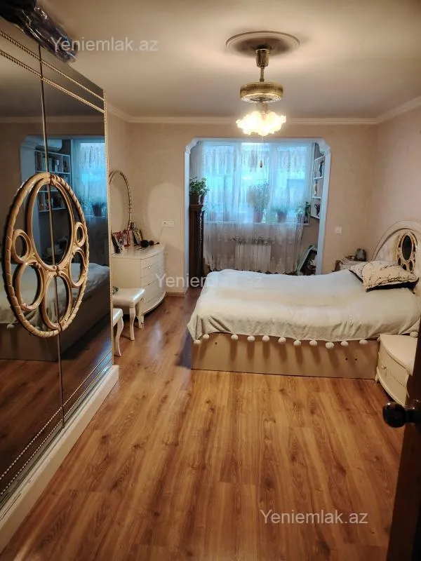 Satılır 3 otaqlı köhnə tikili 65 m²