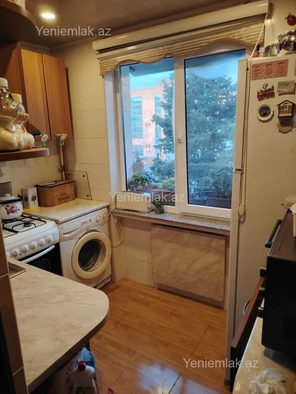 Satılır 3 otaqlı köhnə tikili 65 m²