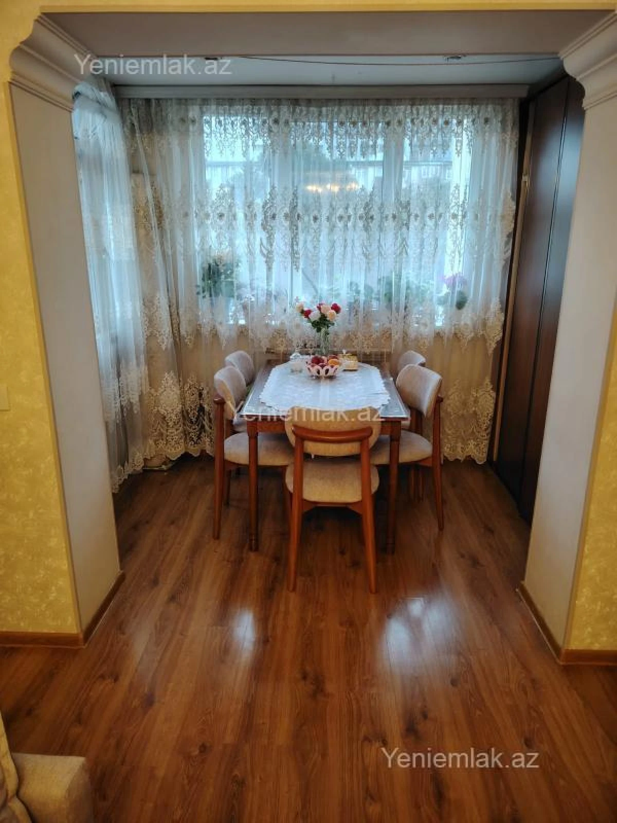 Satılır 3 otaqlı köhnə tikili 65 m²