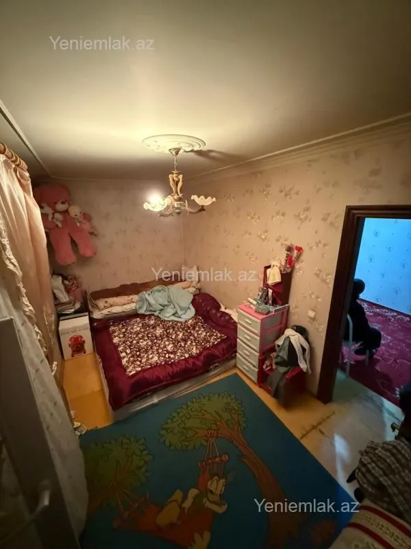 Satılır 2 otaqlı köhnə tikili 55 m²
